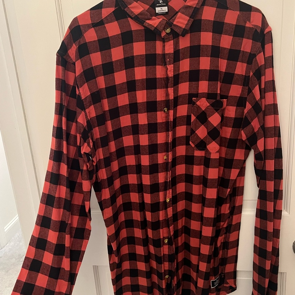 Rip Curl Red and Black Plaid Men's Shirt